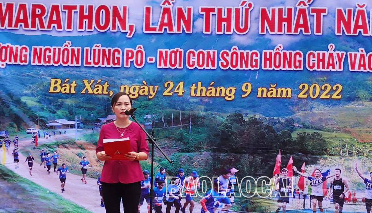 Khai mạc Giải chạy bán Marathon “Về thượng nguồn Lũng Pô - Nơi con sông Hồng chảy vào đất Việt” ảnh 2