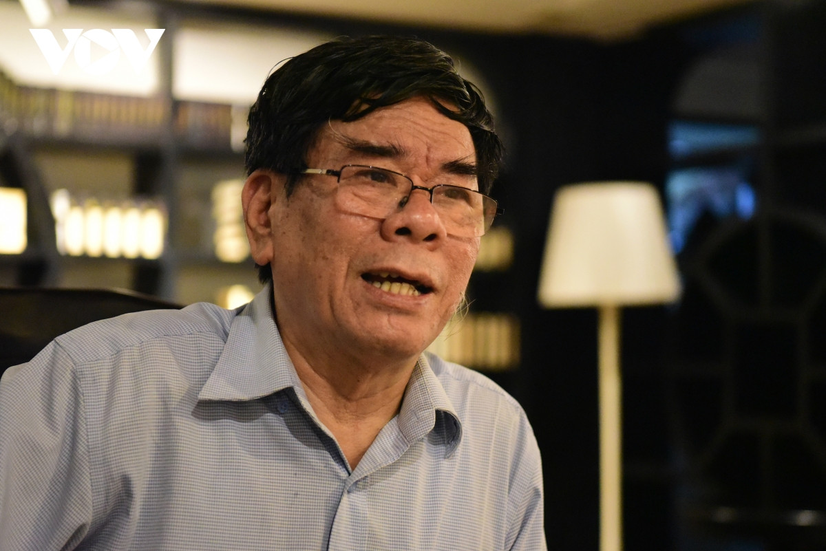 Không để ngòi bút bị cám dỗ bởi vật chất cũng là chiến đấu, là hy sinh ảnh 1