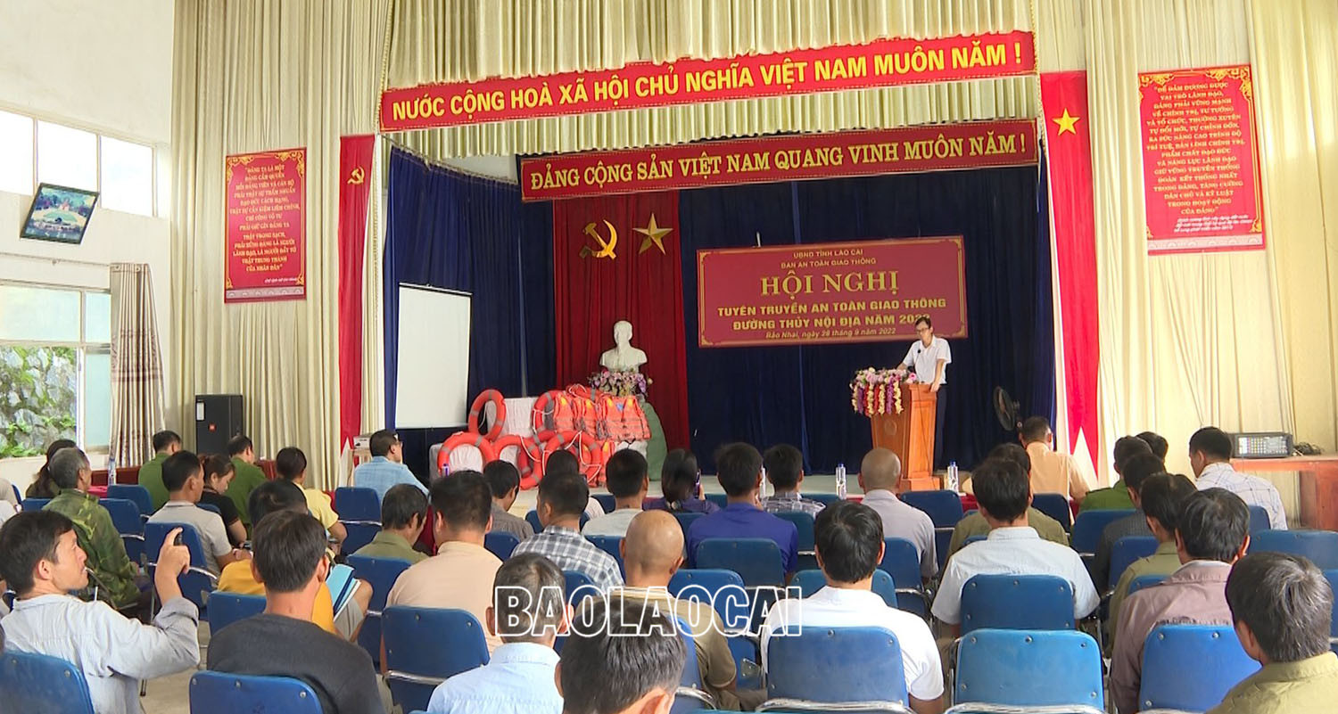 Ký cam kết chấp hành các quy định về trật tự an toàn giao thông đường thủy nội địa ảnh 1