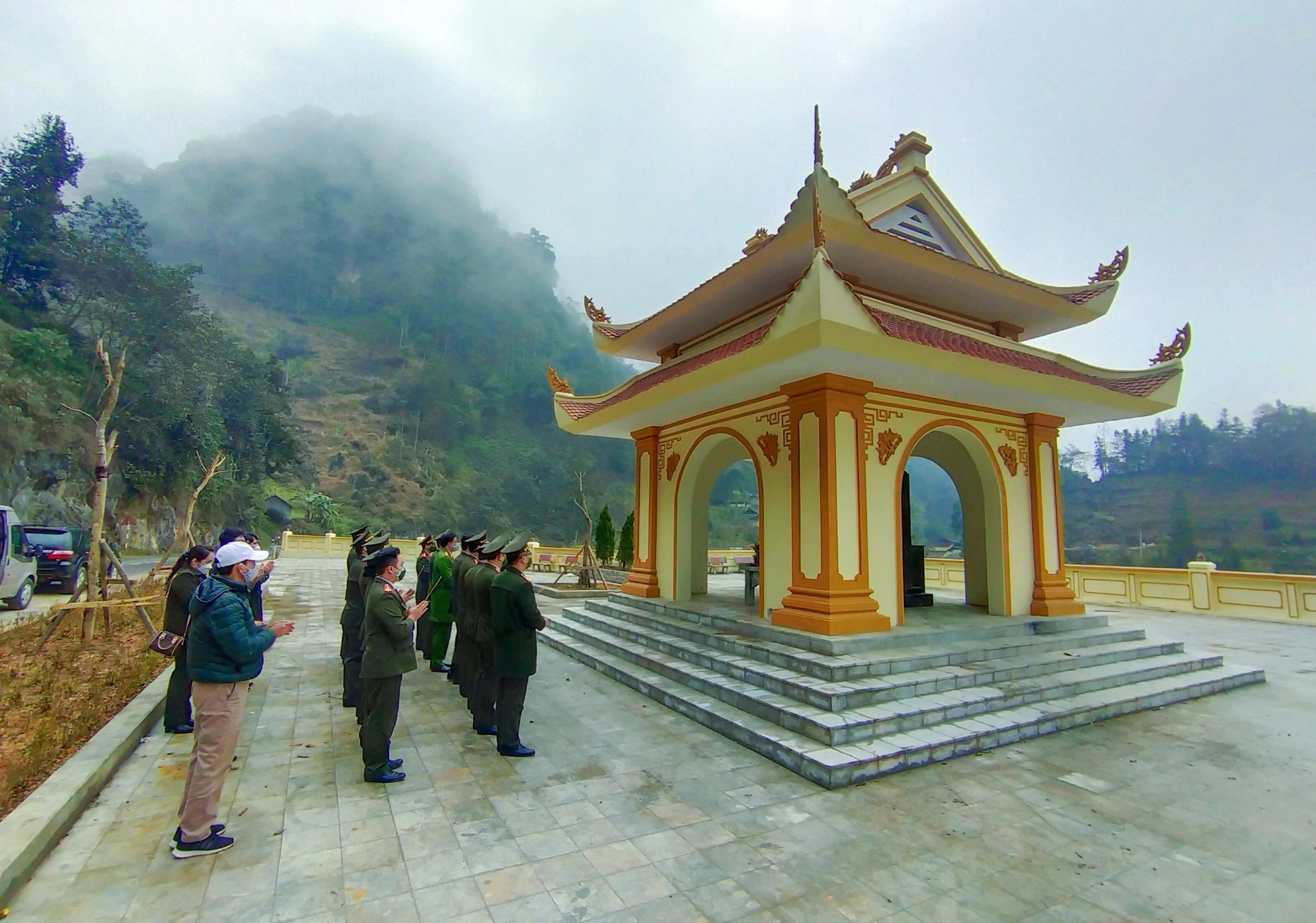 Chương trình “Tình nguyện mùa đông” và “Xuân ấm biên cương” tại huyện Mường Khương ảnh 7 Chương trình “Tình nguyện mùa đông” và “Xuân ấm biên cương” tại huyện Mường Khương ảnh 7