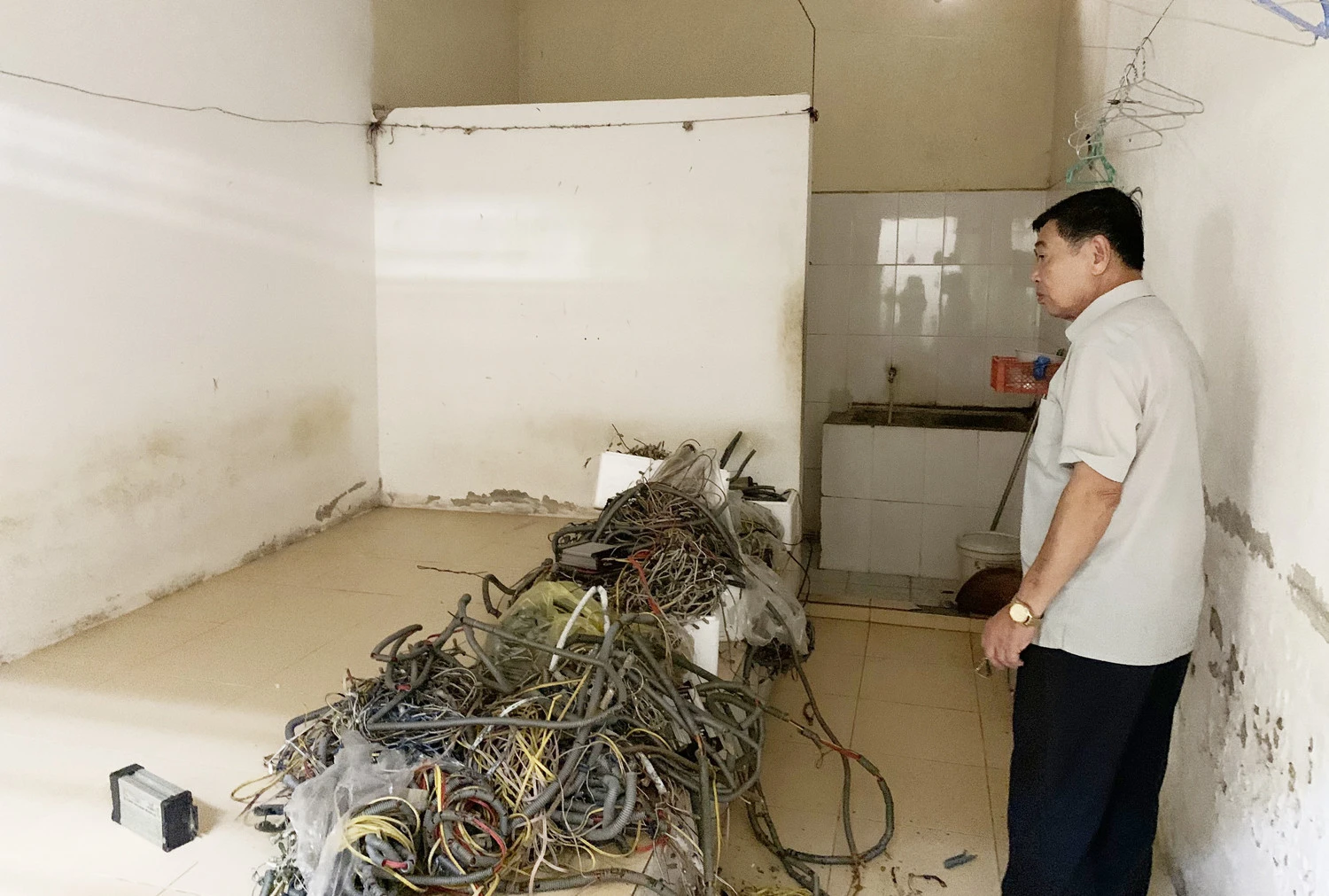 Nhà cai nghiện phường Lào Cai đã bỏ trống từ nhiều tháng nay.