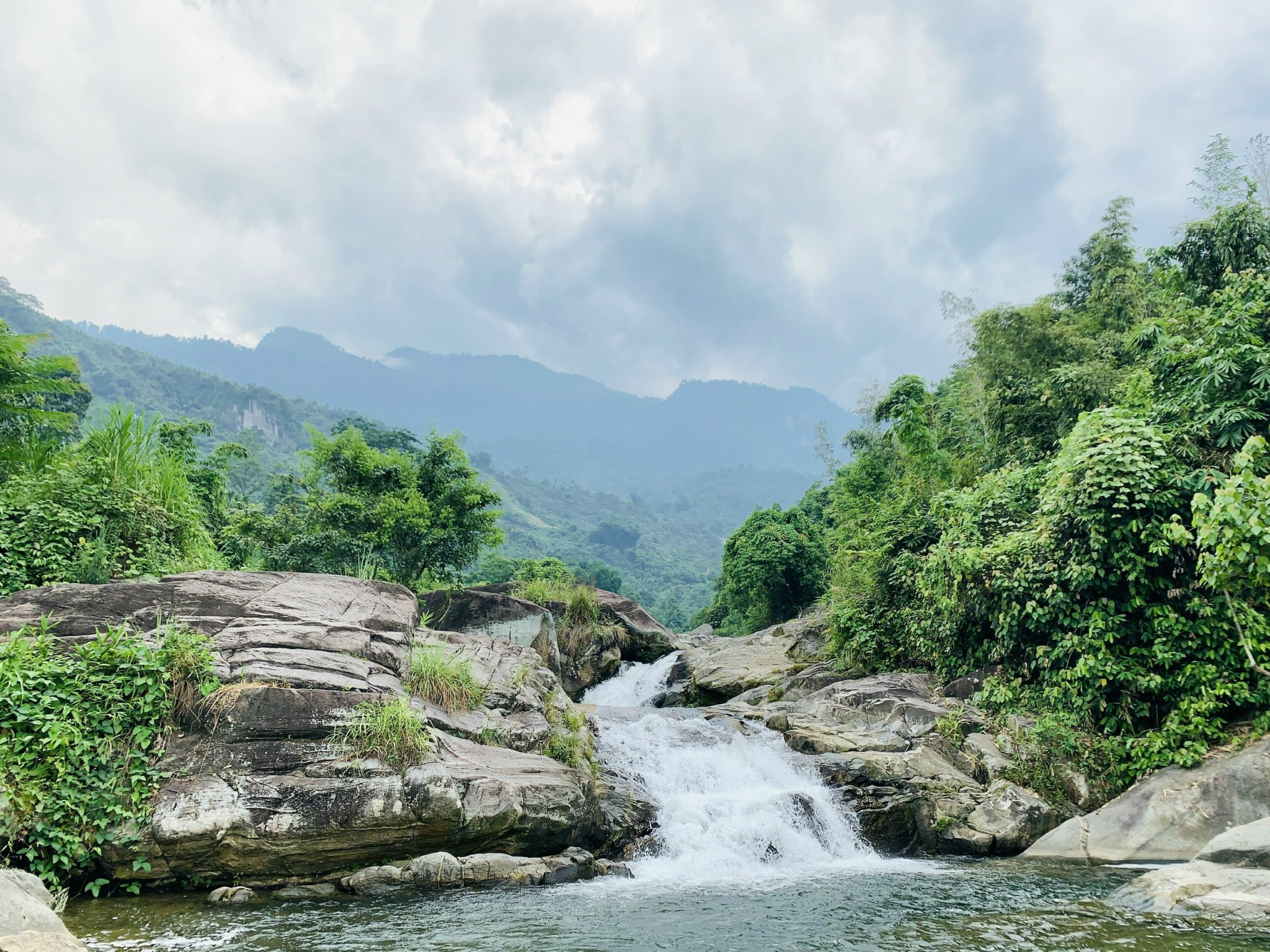 Thác Đầu Nhuần còn giữ nguyên nét hoang sơ.