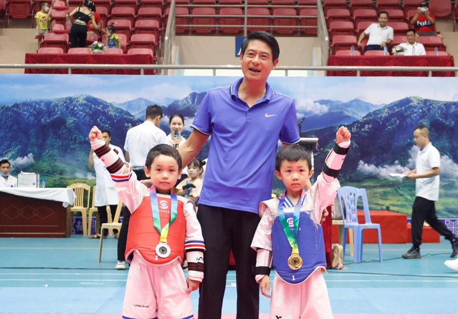 Bế mạc Giải Taekwondo các lứa tuổi trẻ tỉnh Lào Cai năm 2022 ảnh 4