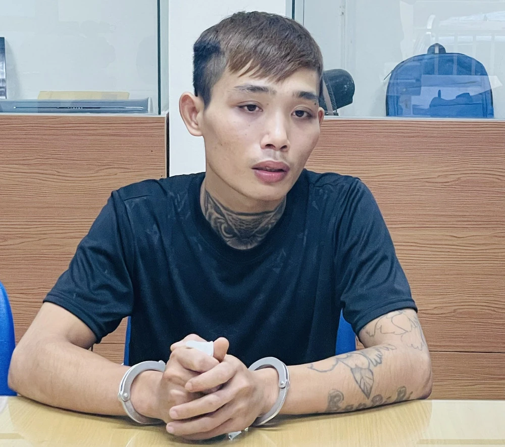 Đối tượng Lò Văn Đạt tại cơ quan Công an.