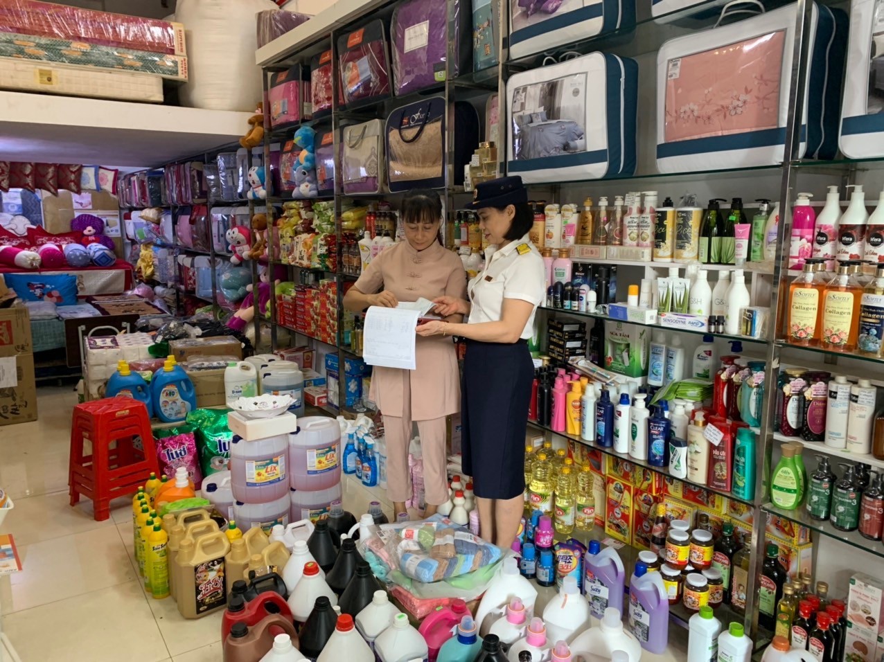 Cục Thuế tỉnh được khen thưởng vì có thành tích xuất sắc trong công tác thu ngân sách nhà nước ảnh 1