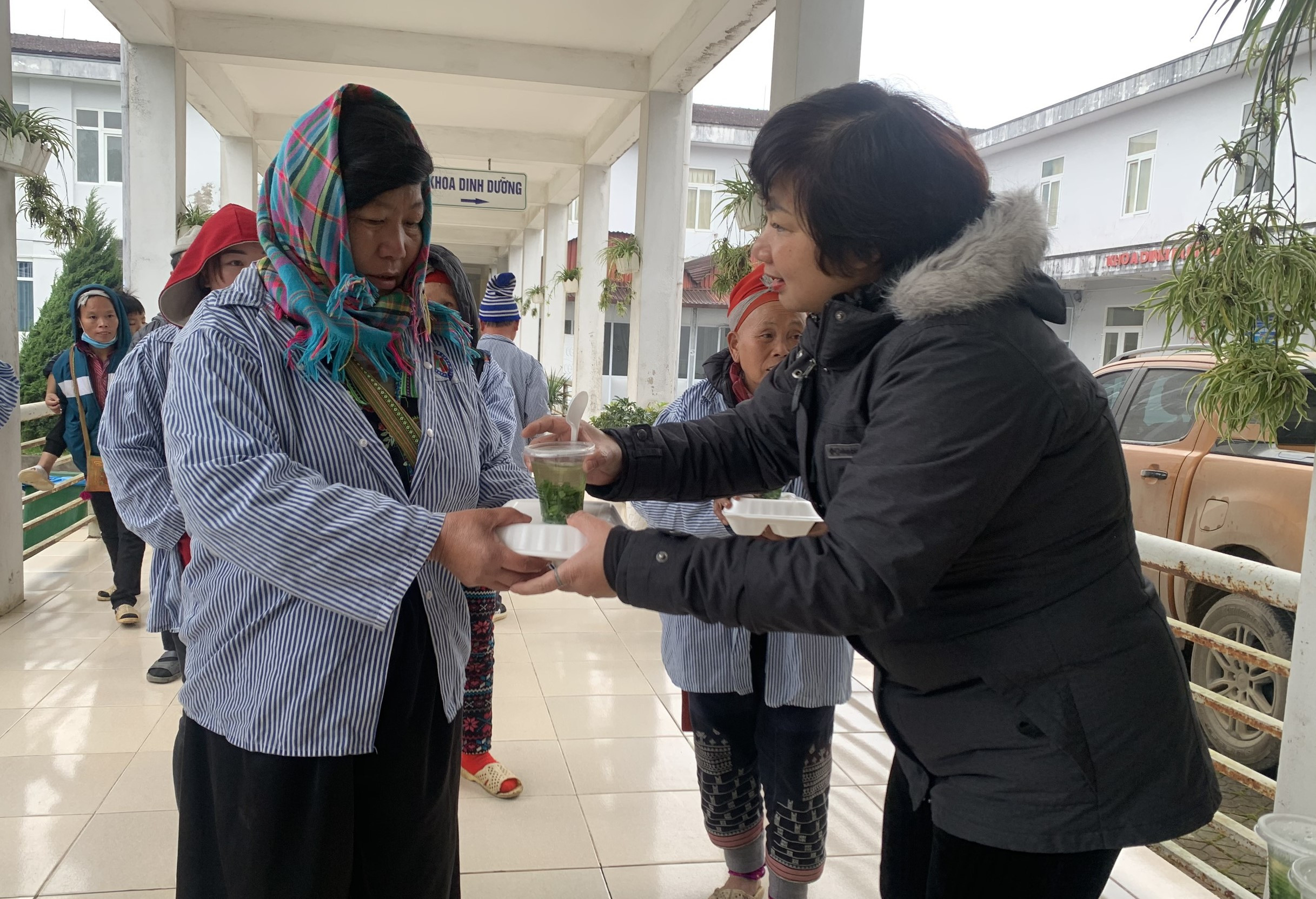 Bếp yêu thương - Ấm lòng bệnh nhân nghèo ảnh 2 Bếp yêu thương - Ấm lòng bệnh nhân nghèo ảnh 2