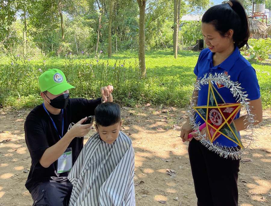 Thành đoàn Lào Cai tổ chức chương trình  Trung thu cho em năm 2022 ảnh 2 Thành đoàn Lào Cai tổ chức chương trình  Trung thu cho em năm 2022 ảnh 2