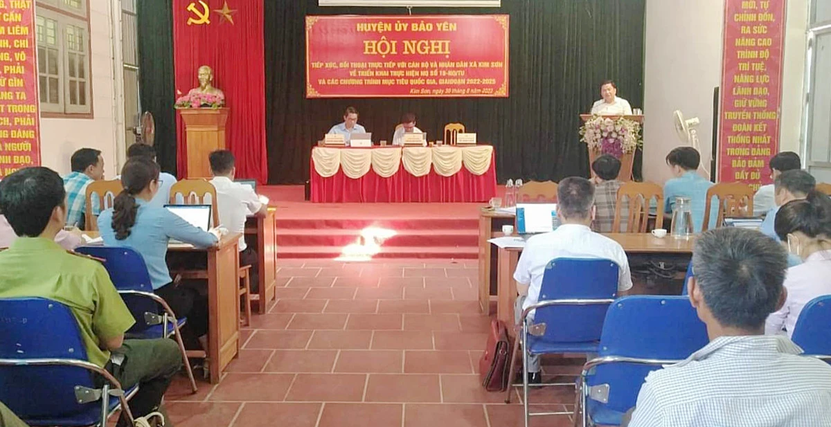 Huyện ủy Bảo Yên tổ chức đối thoại trực tiếp với cán bộ và người dân về triển khai thực hiện Nghị quyết số 10 ngày 26/8/2021 của Ban Thường vụ Tỉnh ủy.