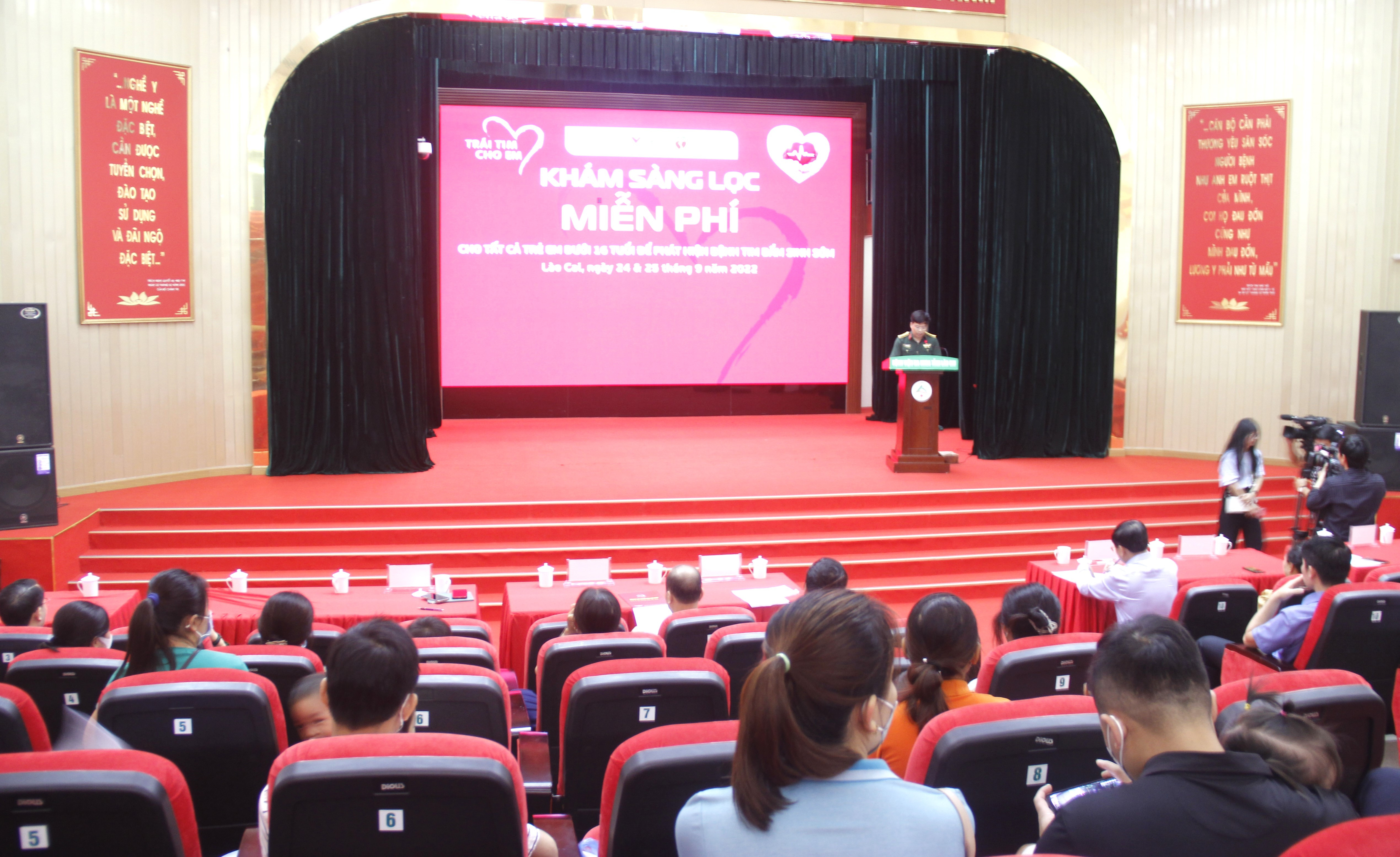 Chương trình "Trái tim cho em" khám sàng lọc bệnh tim bẩm sinh miễn phí cho trẻ em ảnh 1