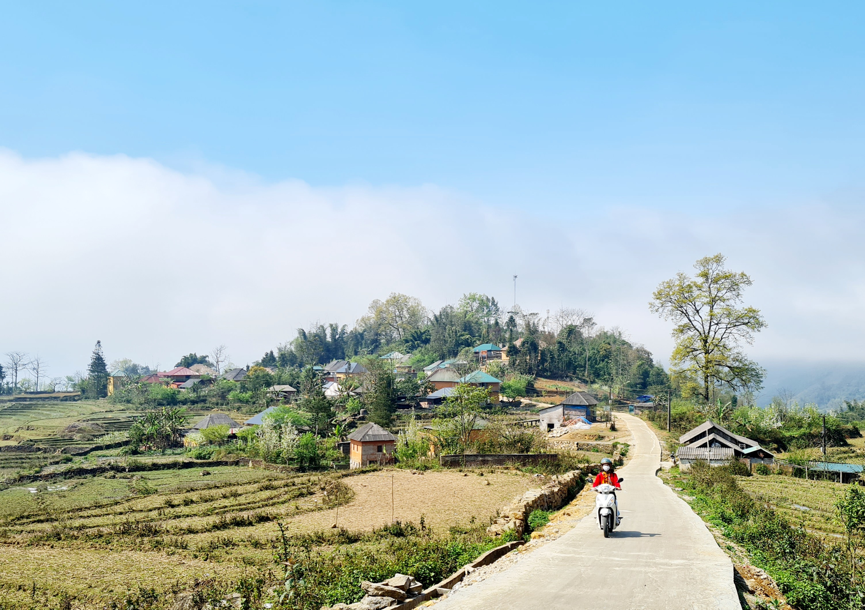 Niềm tin ở bản Hà Nhì ảnh 1