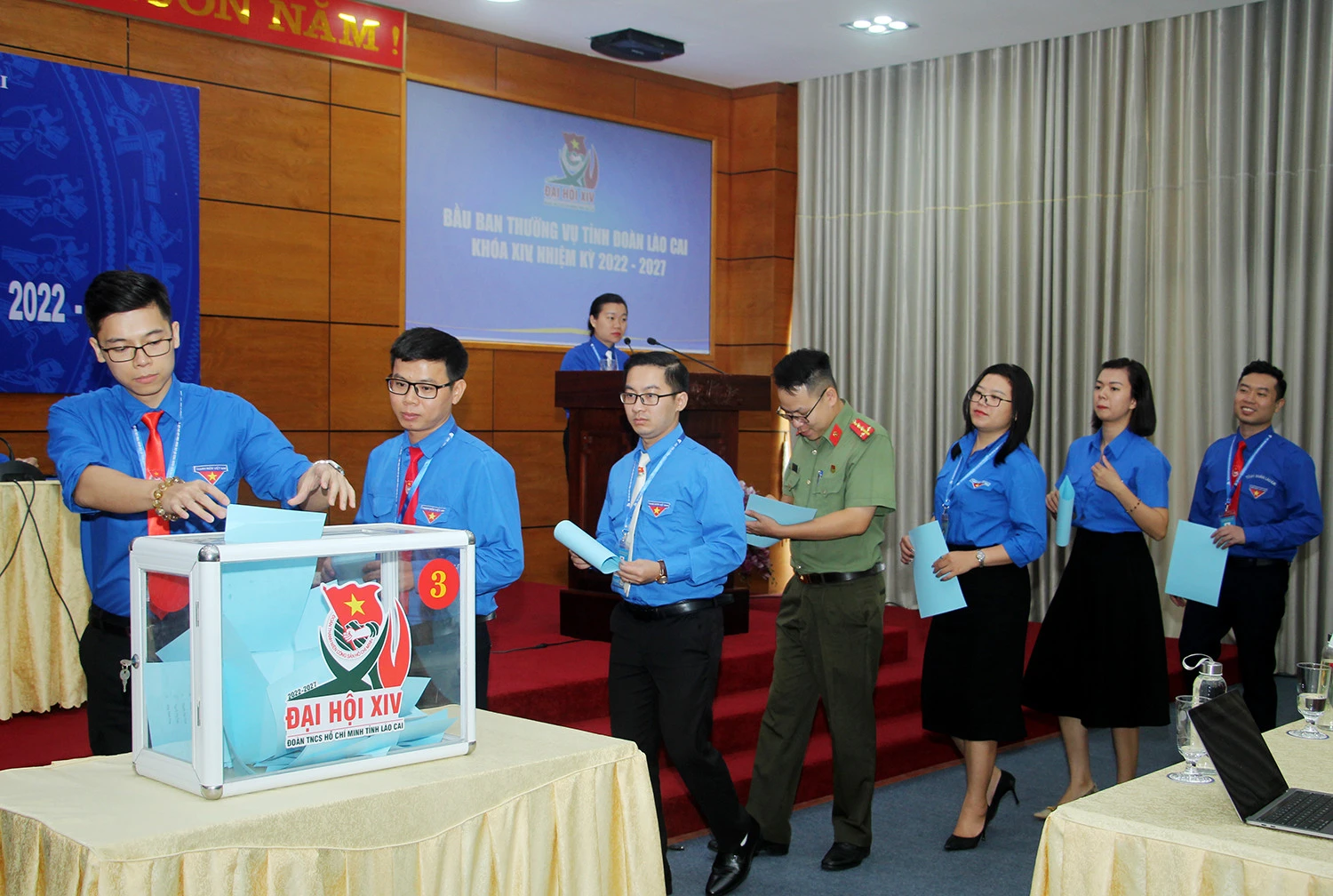 Đồng chí Giàng Thị Mai tái đắc cử Bí thư Tỉnh đoàn Lào Cai khóa XIV, nhiệm kỳ 2022 - 2027 ảnh 8