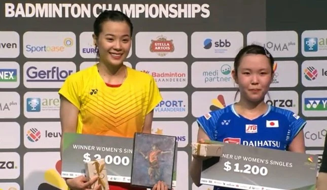 Thùy Linh rạng rỡ giành chức vô địch tại Bỉ.