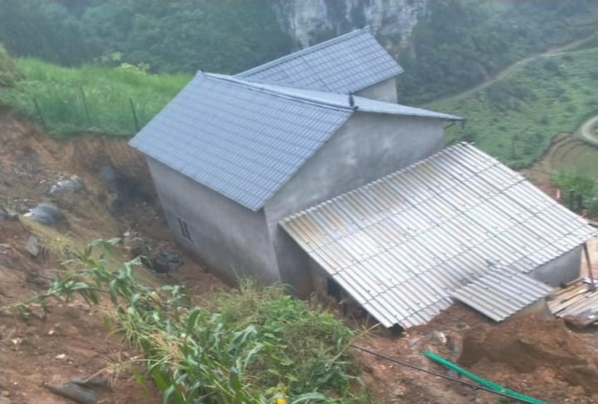 Mưa lũ gây thiệt hại tại nhiều địa phương trong tỉnh ảnh 10 Mưa lũ gây thiệt hại tại nhiều địa phương trong tỉnh ảnh 10