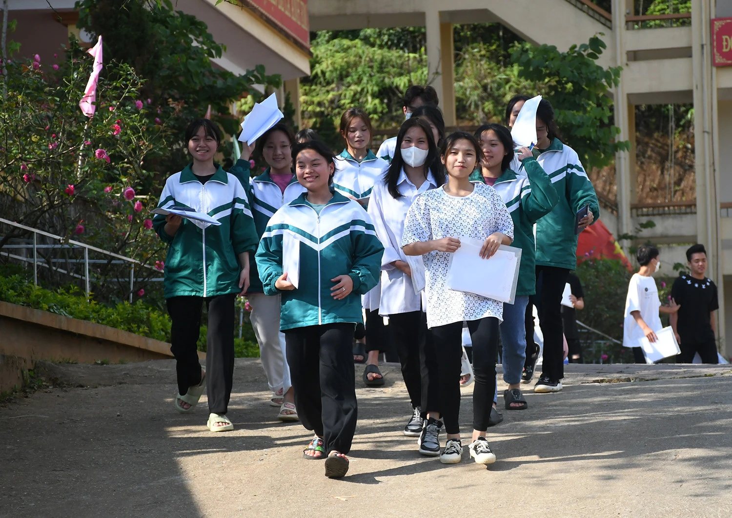 Đề thi môn Toán không quá phức tạp, nhưng cũng không dễ lấy điểm cao ảnh 14