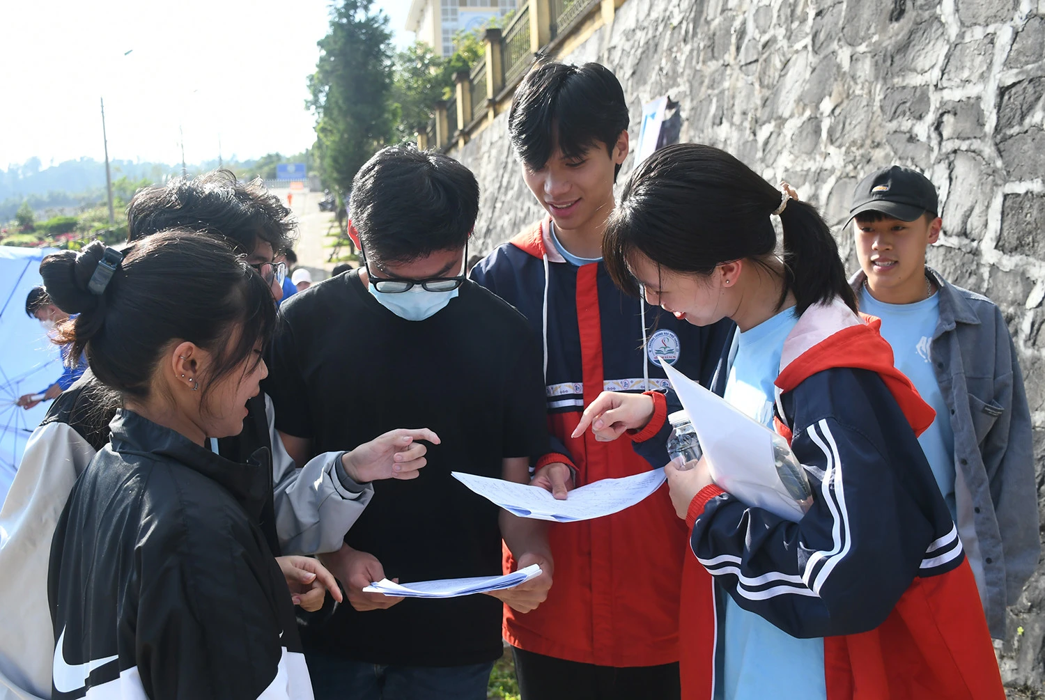 Đề thi môn Toán không quá phức tạp, nhưng cũng không dễ lấy điểm cao ảnh 15