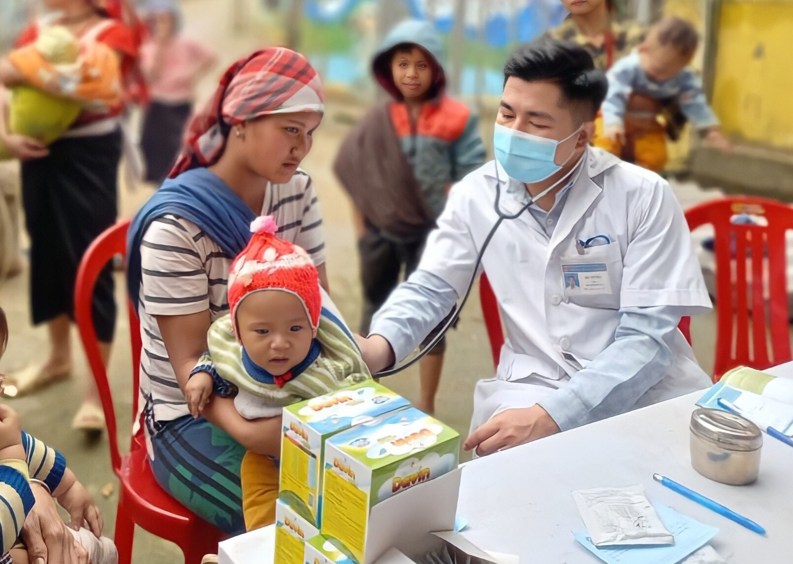 Hơn 10 nghìn trẻ chưa được tiêm do thiếu vắc-xin DPT và sởi ảnh 2