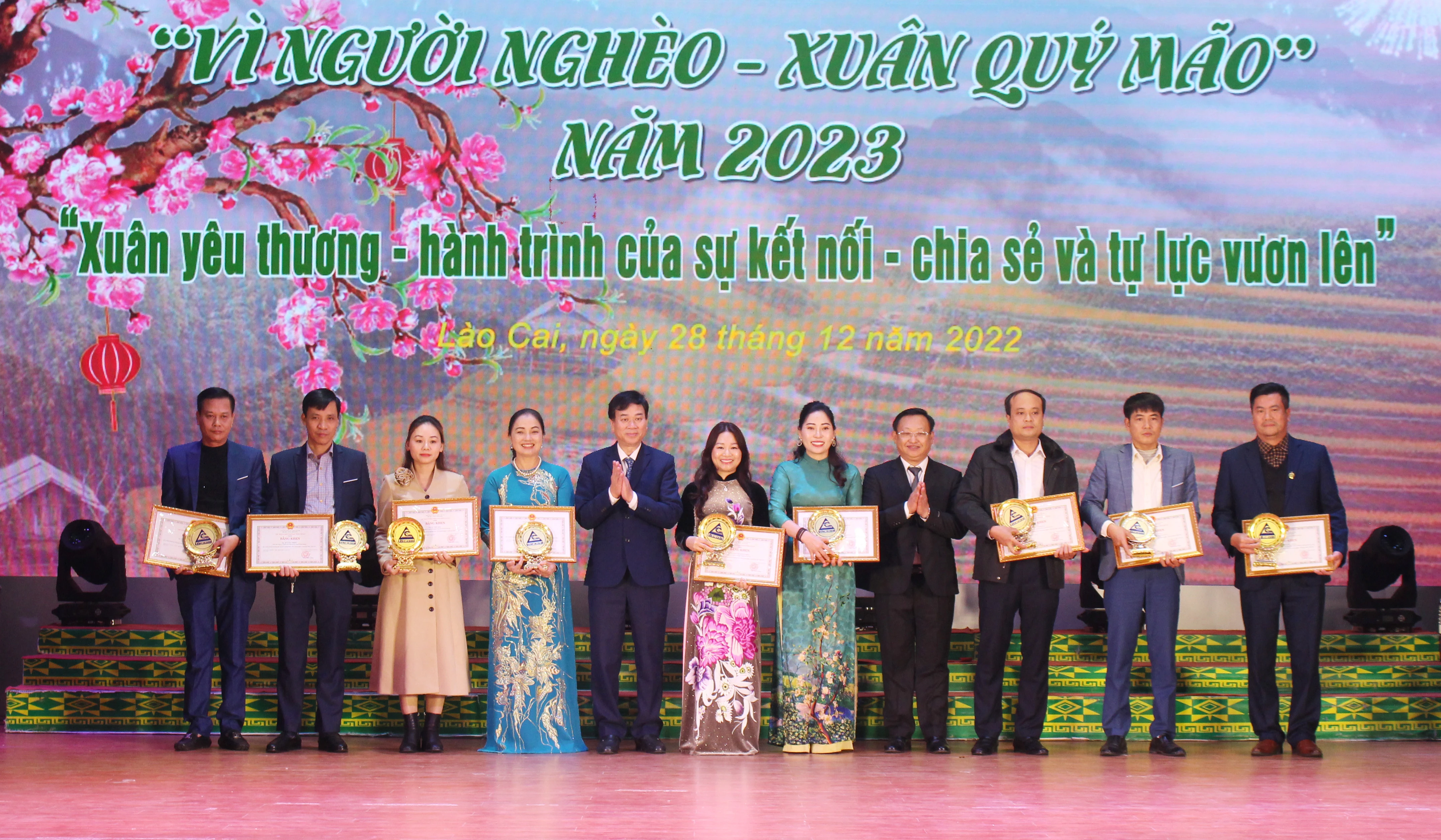 Tiếp nhận đăng ký hơn 20,6 tỷ đồng ủng hộ Tết “Vì người nghèo - Xuân Quý Mão” năm 2023 ảnh 6