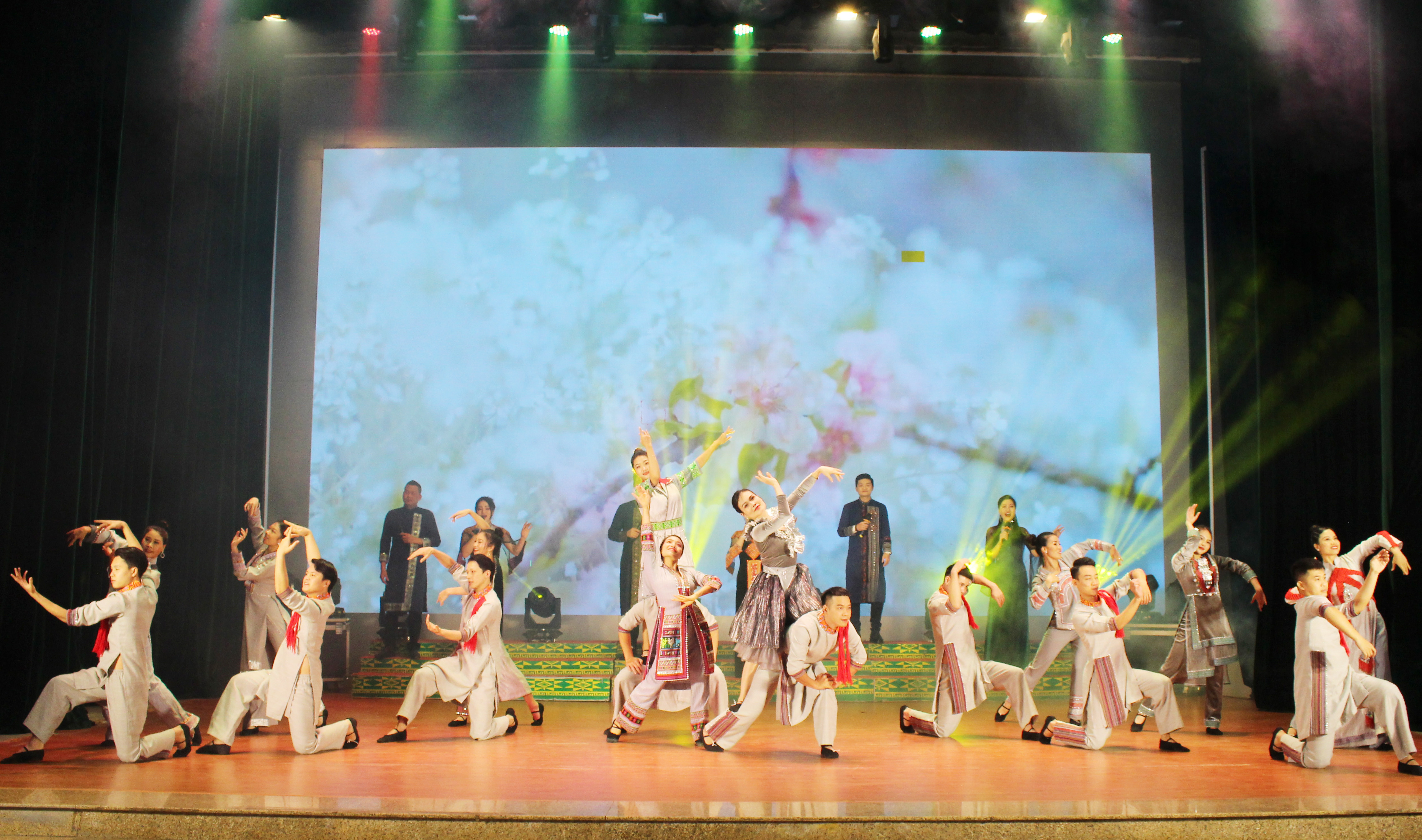 Tiếp nhận đăng ký hơn 20,6 tỷ đồng ủng hộ Tết “Vì người nghèo - Xuân Quý Mão” năm 2023 ảnh 2