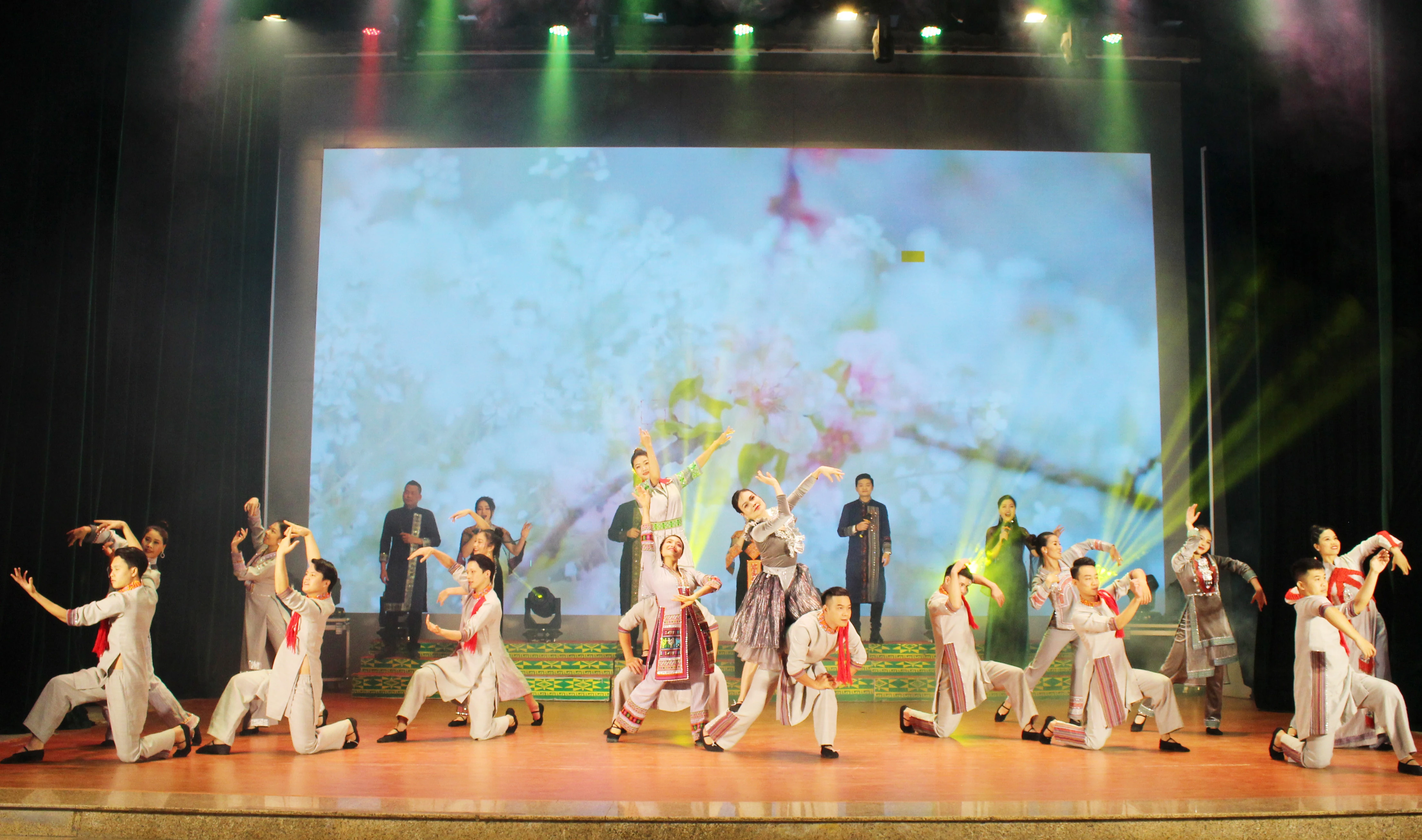 Tiếp nhận đăng ký hơn 20,6 tỷ đồng ủng hộ Tết “Vì người nghèo - Xuân Quý Mão” năm 2023 ảnh 2