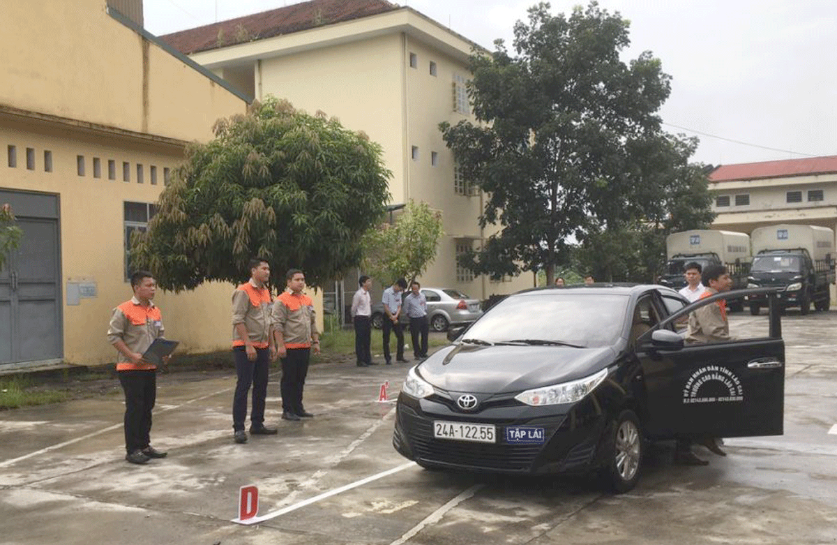 Phần lớn bộ đội xuất ngũ lựa chọn học nghề lái xe.