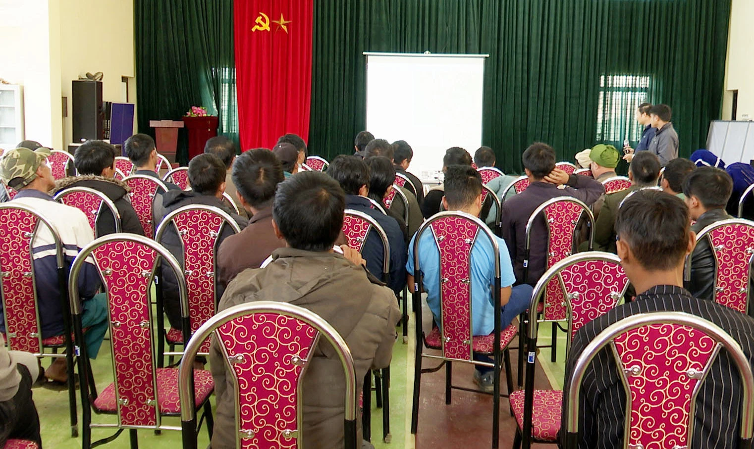 Quang cảnh hội nghị.