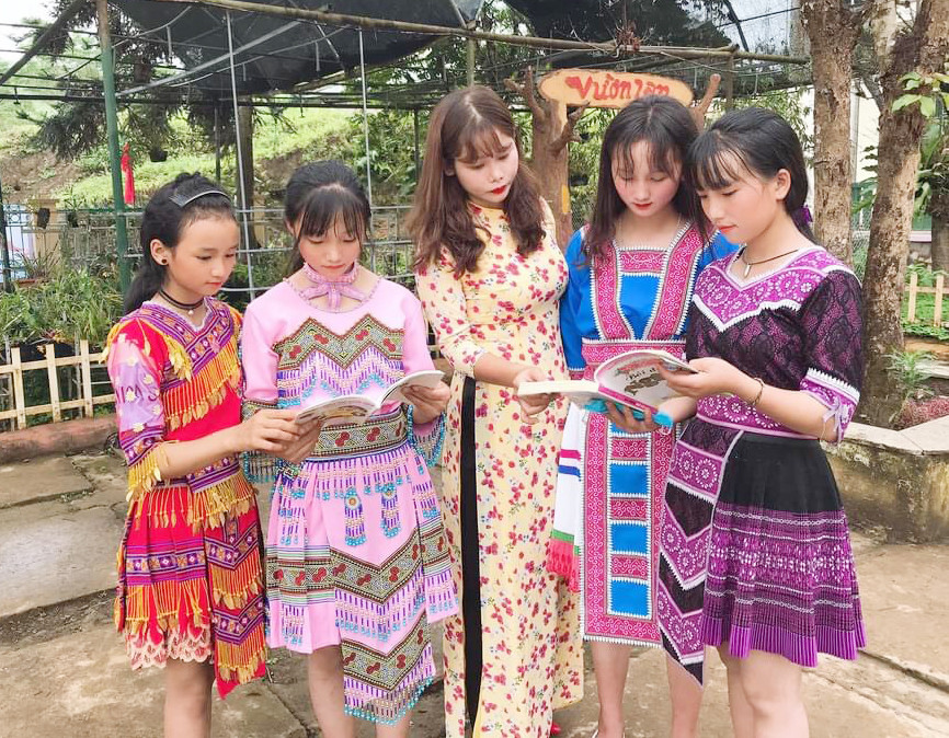 Ngoài là Tổng phụ trách Đội, cô Thủy còn là giáo viên dạy Ngữ Văn giỏi.