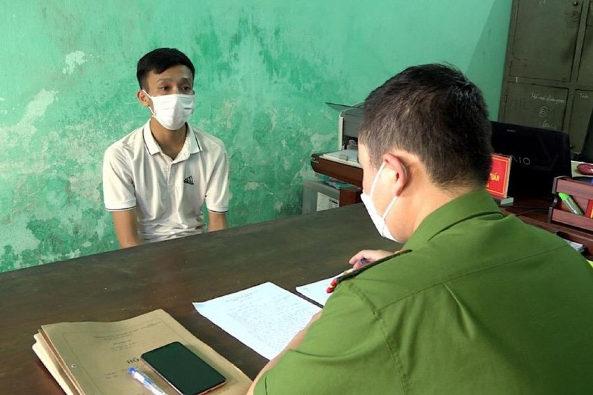 Thủ đoạn lừa đảo mới: Làm giả và đánh tráo sổ đỏ để chiếm đoạt tiền ảnh 1 Thủ đoạn lừa đảo mới: Làm giả và đánh tráo sổ đỏ để chiếm đoạt tiền ảnh 1