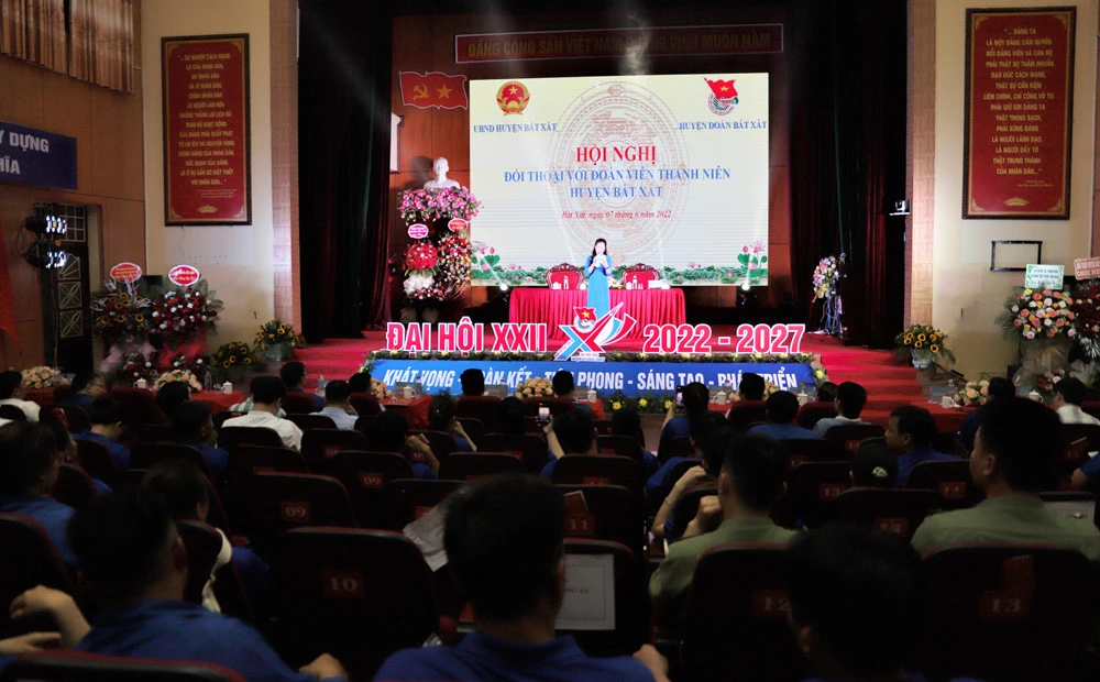 Bát Xát: Đối thoại giữa lãnh đạo huyện với đoàn viên, thanh niên ảnh 1