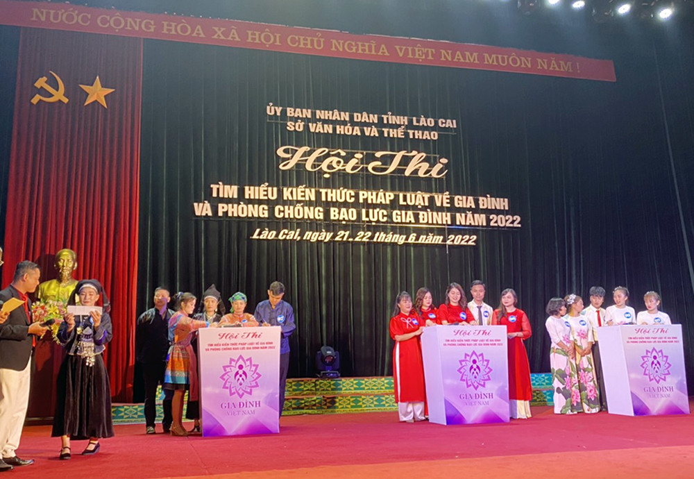 Sôi nổi Hội thi tìm hiểu kiến thức pháp luật về gia đình và phòng, chống bạo lực gia đình ảnh 3