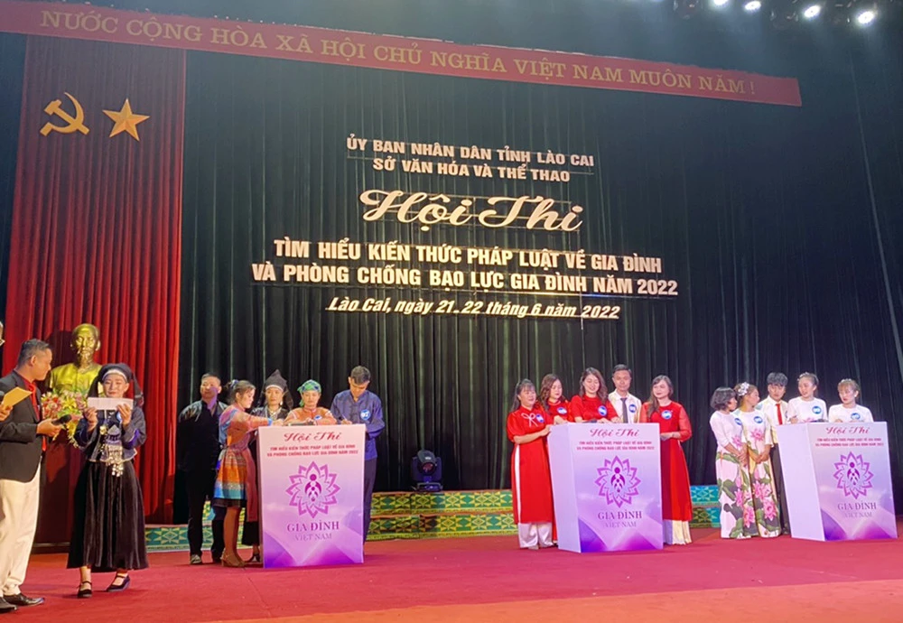 Sôi nổi Hội thi tìm hiểu kiến thức pháp luật về gia đình và phòng, chống bạo lực gia đình ảnh 3