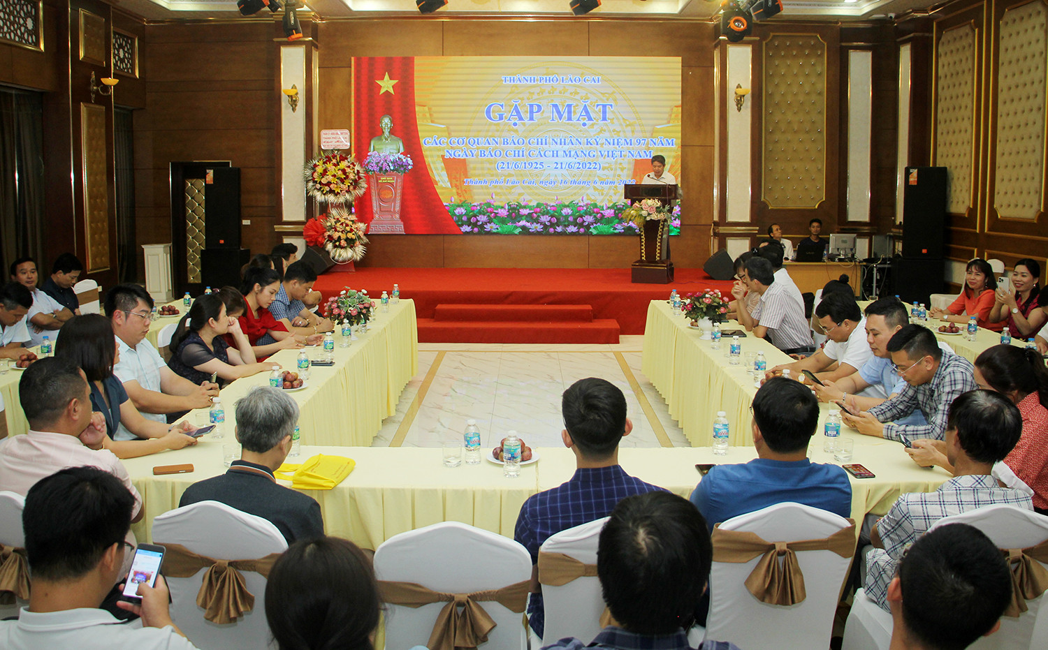 Tiếp tục gắn bó, đồng hành với sự phát triển của thành phố Lào Cai ảnh 1