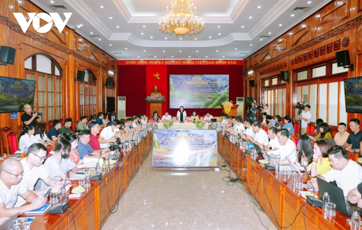 Ban Tổ chức cho biết Lễ đón nhận Bằng của UNESCO ghi danh “Nghệ thuật Xòe Thái” là di sản văn hóa phi vật thể đại diện của nhân loại sẽ diễn ra tại Sân vận động thị xã Nghĩa Lộ vào tối 24/9.