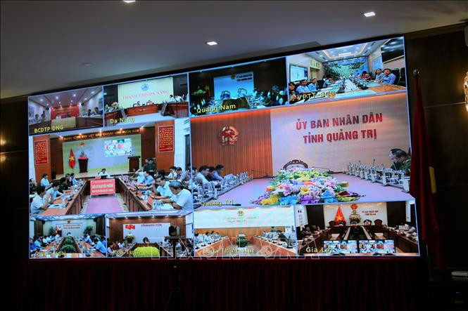 Buổi họp được tổ chức trực tuyến.