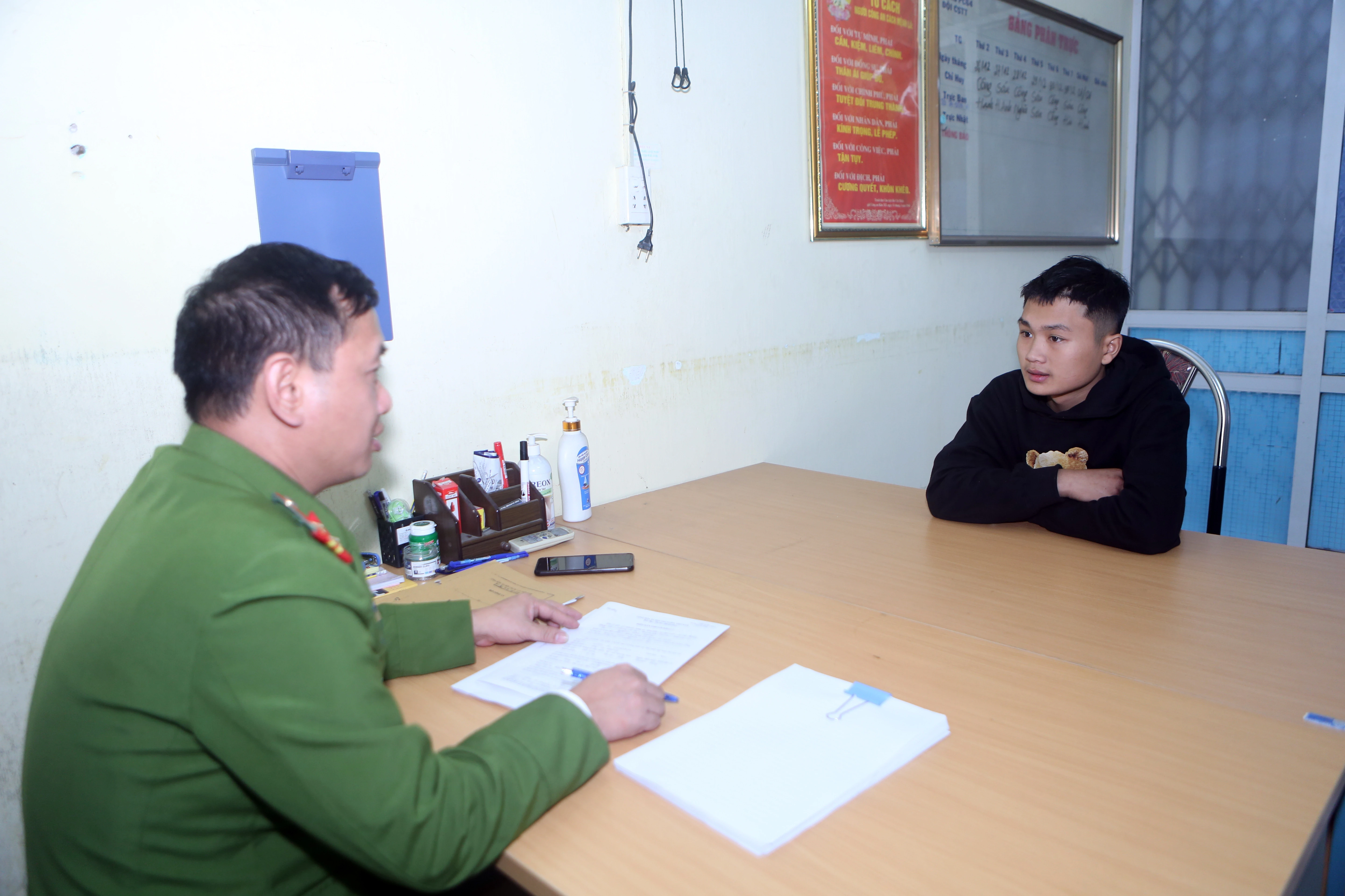 Bắt giữ đối tượng trộm cắp xe gắn máy ảnh 1