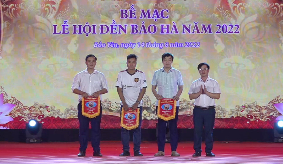 Hơn 200.000 lượt người dân và du khách tham dự Lễ hội đền Bảo Hà năm 2022 ảnh 8