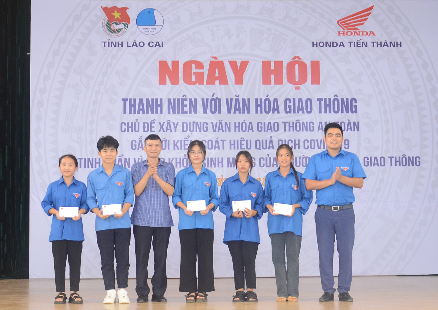 Nhiều hoạt động trong Ngày hội thanh niên với văn hoá giao thông năm 2022 ảnh 3