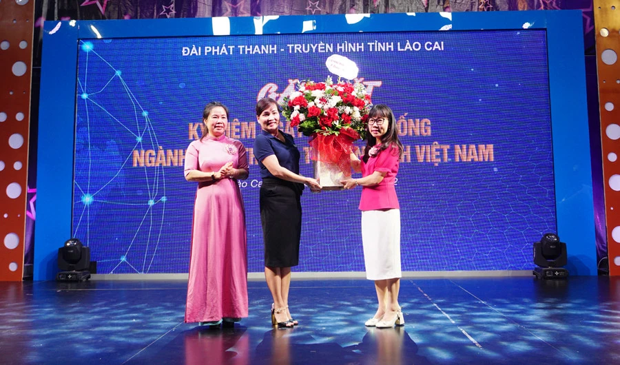 Đài Phát thanh - Truyền hình tỉnh gặp mặt nhân Ngày truyền thống ngành Phát thanh – Truyền hình Việt Nam ảnh 6