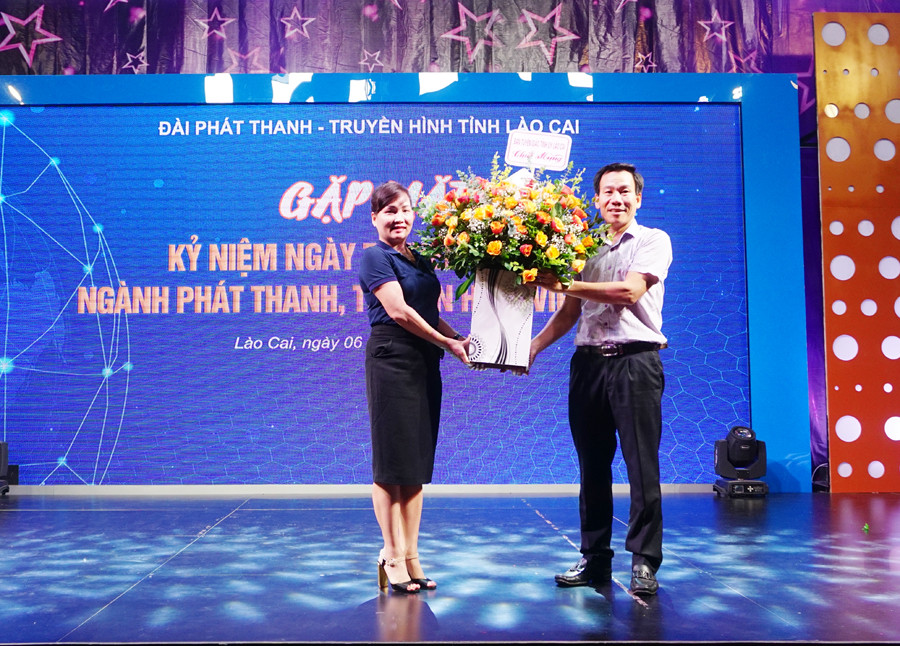 Đài Phát thanh - Truyền hình tỉnh gặp mặt nhân Ngày truyền thống ngành Phát thanh – Truyền hình Việt Nam ảnh 3 Đài Phát thanh - Truyền hình tỉnh gặp mặt nhân Ngày truyền thống ngành Phát thanh – Truyền hình Việt Nam ảnh 3