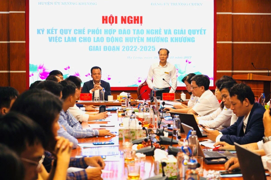 Quang cảnh hội nghị.