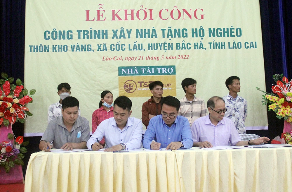 Khởi công xây dựng 5 nhà cho hộ nghèo xã Cốc Lầu ảnh 4