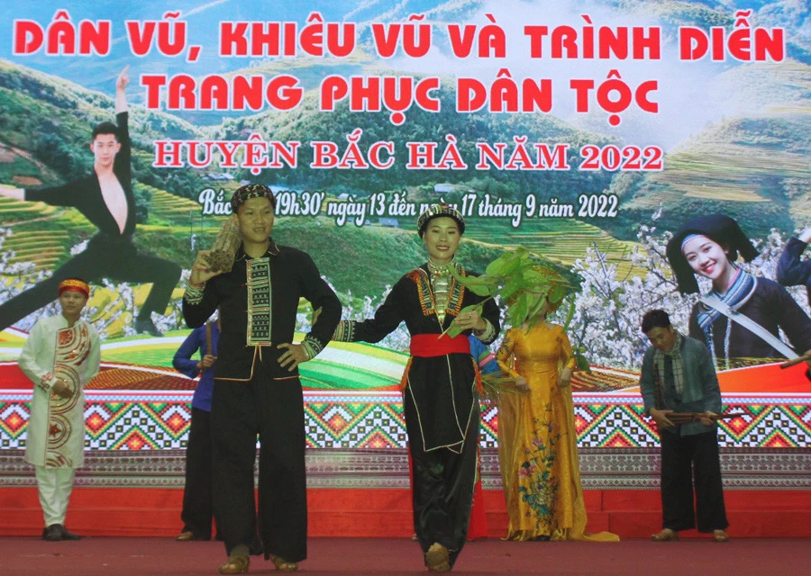 Những mái nhà rêu của người Dao trên dãy Tây Côn Lĩnh ảnh 5 Những mái nhà rêu của người Dao trên dãy Tây Côn Lĩnh ảnh 5