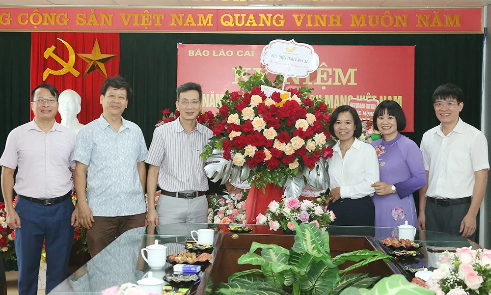 Các cơ quan, đơn vị, địa phương chúc mừng Báo Lào Cai nhân 97 năm Ngày Báo chí cách mạng Việt Nam ảnh 28 Các cơ quan, đơn vị, địa phương chúc mừng Báo Lào Cai nhân 97 năm Ngày Báo chí cách mạng Việt Nam ảnh 28
