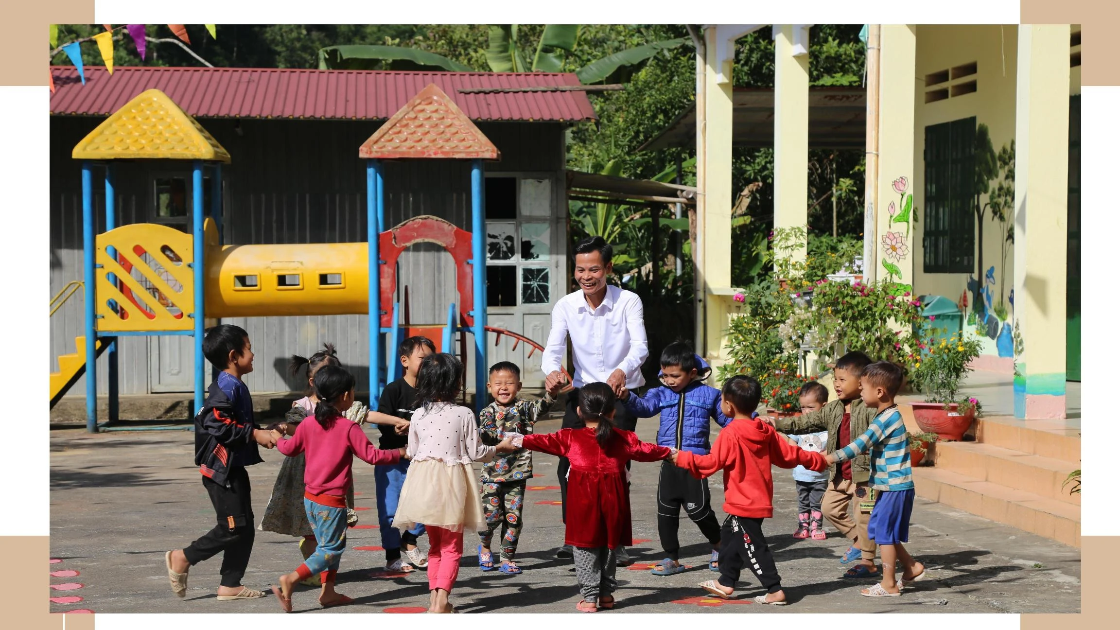 Hạnh phúc ngược về phía núi ảnh 10