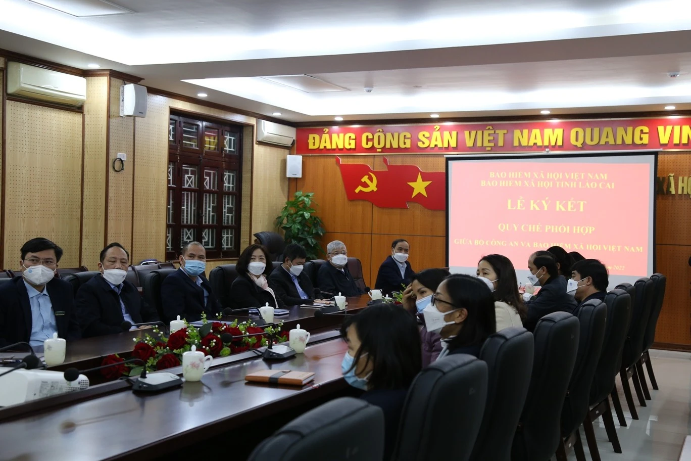 Hội nghị trực tuyến ký kết Quy chế phối hợp giữa Bộ Công an và Bảo hiểm xã hội Việt Nam ảnh 1