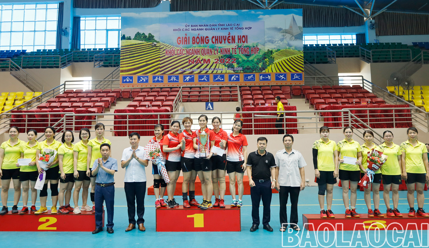 Kết thúc Giải bóng chuyền hơi Khối các ngành quản lý kinh tế tổng hợp tỉnh Lào Cai năm 2022 ảnh 3