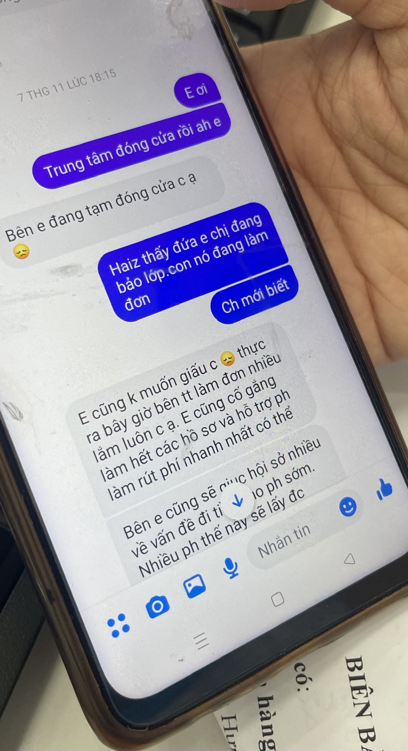 Trung tâm thông báo cho phụ huynh sẽ tạm dừng hoạt động. Trung tâm thông báo cho phụ huynh sẽ tạm dừng hoạt động.