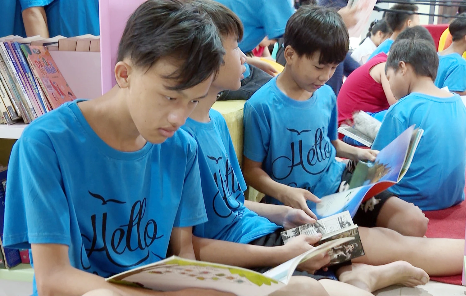 Hè vui cùng sách ảnh 4 Hè vui cùng sách ảnh 4