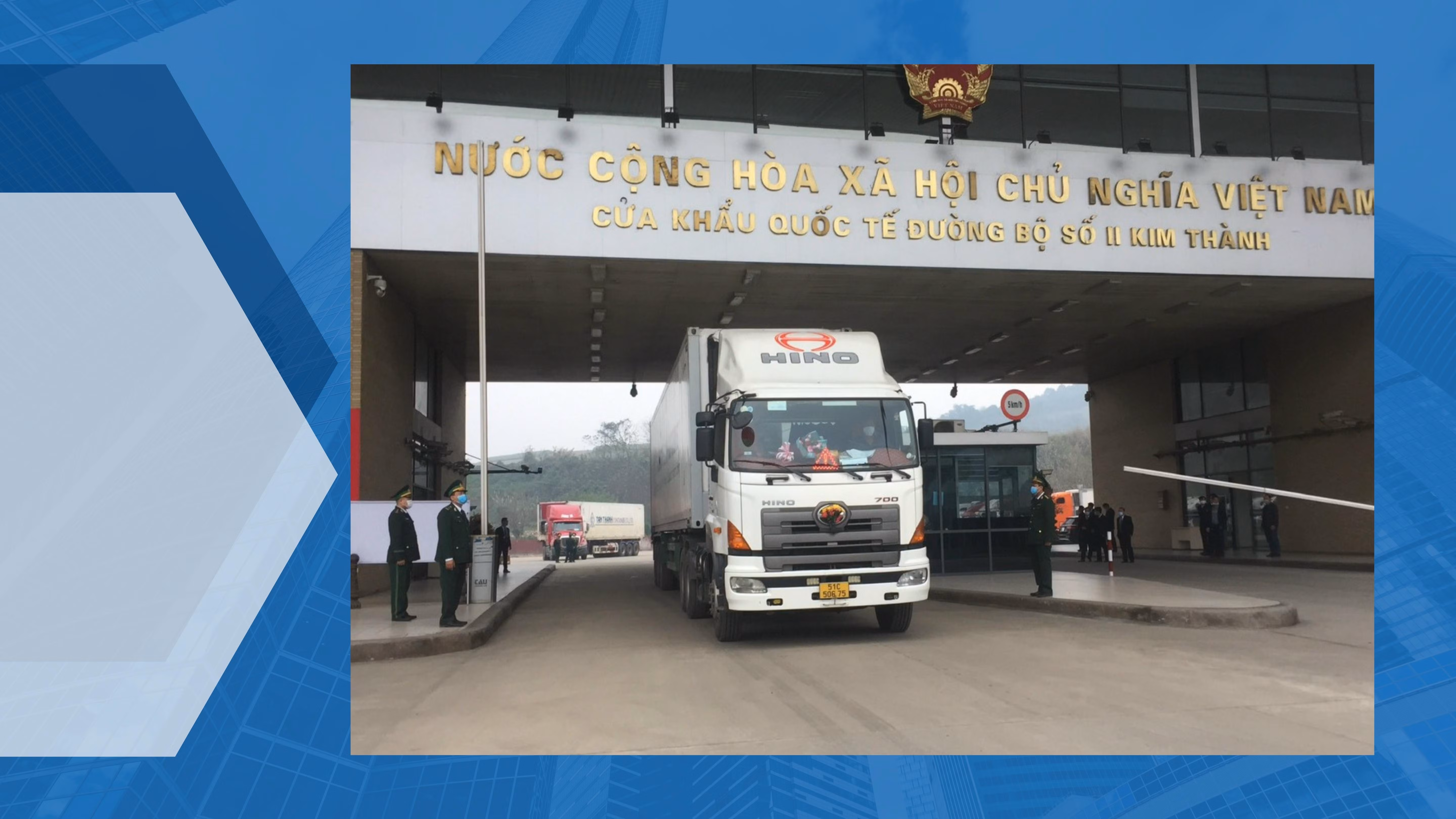 Thu thuế xuất - nhập khẩu cần phải nỗ lực hơn trong những tháng cuối năm. Thu thuế xuất - nhập khẩu cần phải nỗ lực hơn trong những tháng cuối năm.