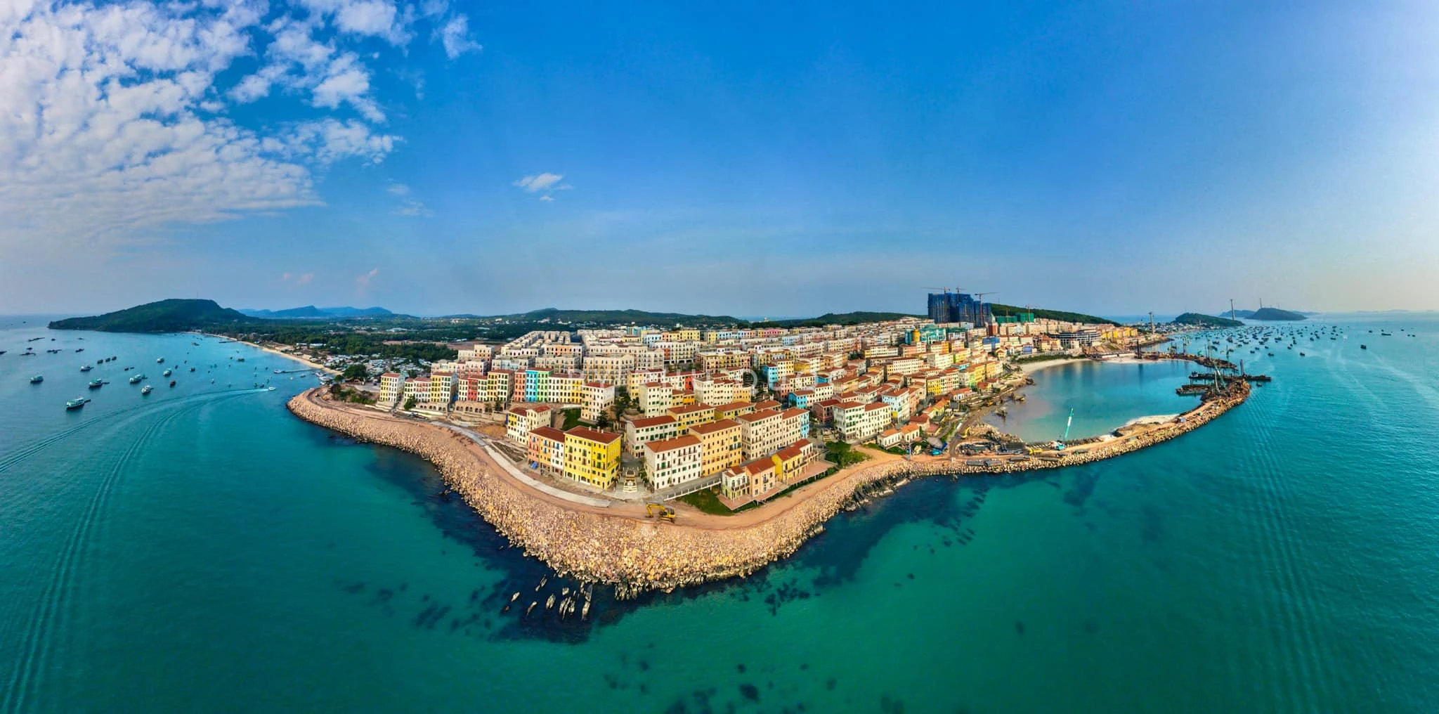 Phú Quốc, Đà Lạt, Sa Pa "cháy phòng" dịp Tết Dương lịch 2023 ảnh 2