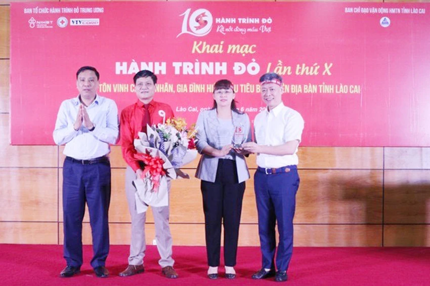 Kết nối dòng máu Việt ảnh 1